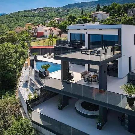 Platinum Villa *